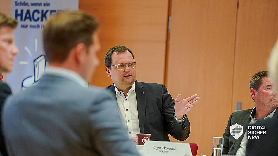 Sebastian Barchnicki am Sprechen