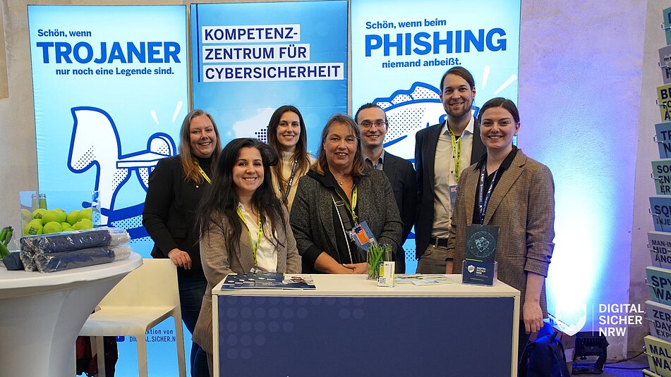 Das Team von DIGITAL.SICHER.NRW am Stand
