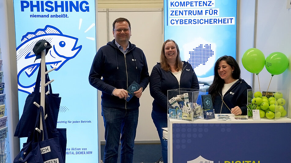 Gruppenfoto vom Team von DIGITAL.SICHER.NRW wärend der SHK